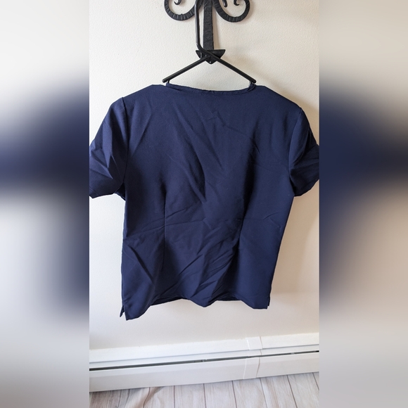 Figs Technical Collection Womens Navy Blue Scrub Top Size Small - Picture 3 of 6